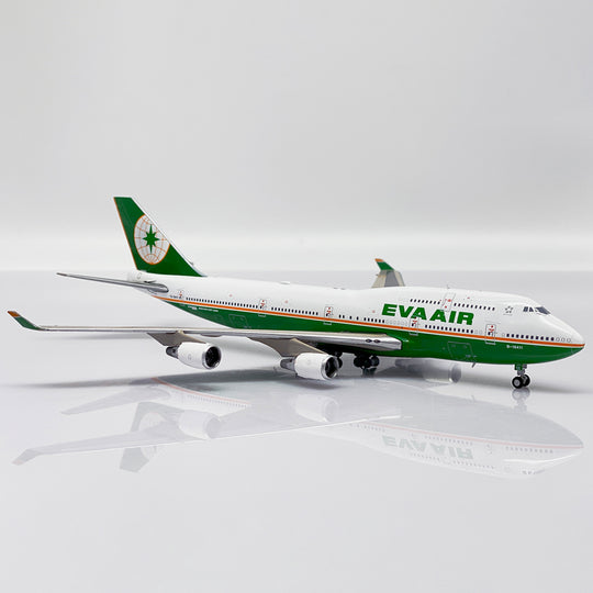 JC Wings X Aviationtag EVA Air Boeing 747 B-16411 Bundle