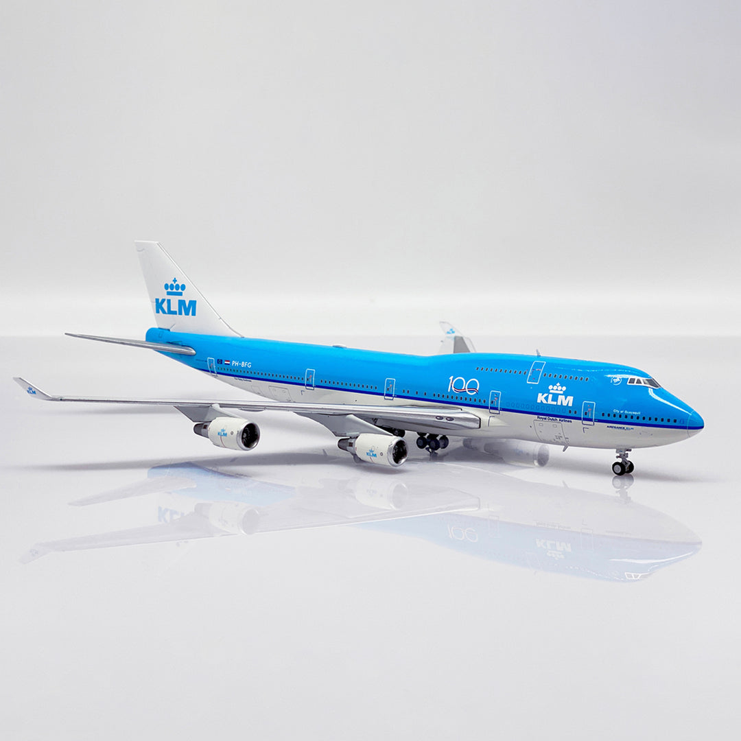 JC Wings X Aviationtag KLM Boeing 747 PH-BFG Diecast Model Set 1:400